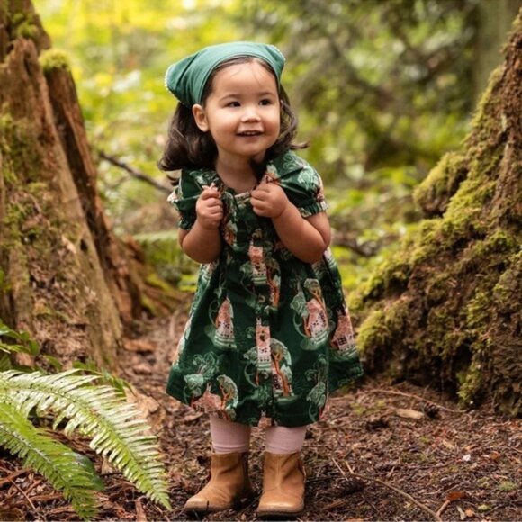 KATE QUINN THE WOODLAND DRESS GINGERBREAD COTTAGE ORGANIC COTTON POPLIN 12-18M - Picture 2 of 10
